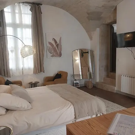 Au Centre Historique D'uzes 公寓 *